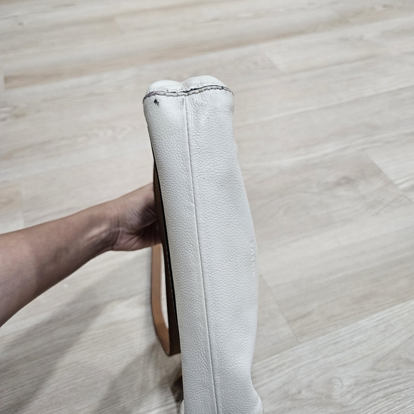 FOSSIL WHITE TAN TAUPE CROSSBODY LEATHER  BAG - Picture 9 of 11